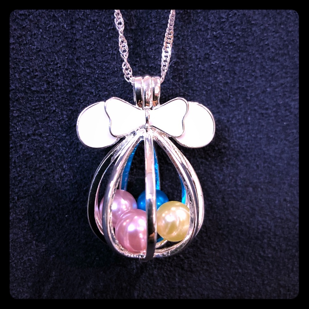 COPY - SALE! Minnie Mouse inspired pearl cage nec…